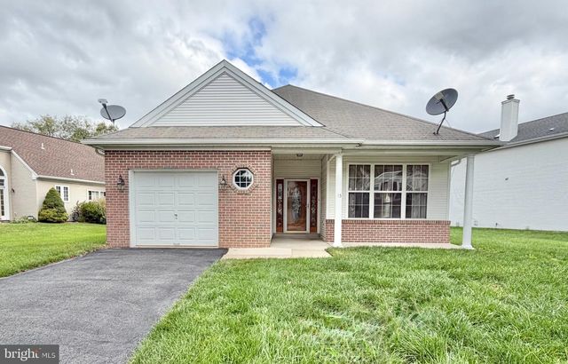 15 FOXCHASE DR, Burlington, NJ 08016
