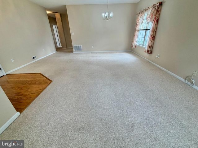 15 FOXCHASE DR, Burlington, NJ 08016