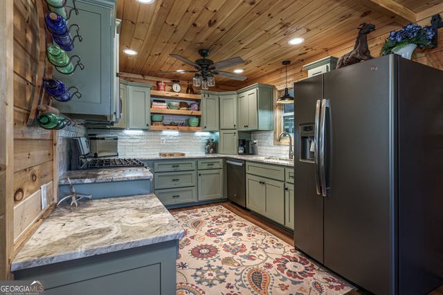 245 Panther Hill Road, Murphy, NC 28906