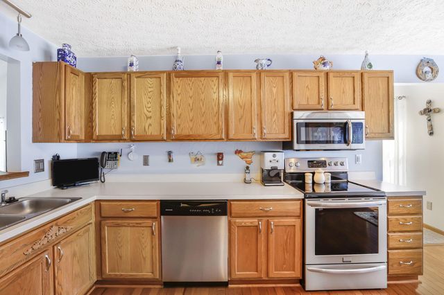 6324 Rossmore Lane, Canal Winchester, OH 43110