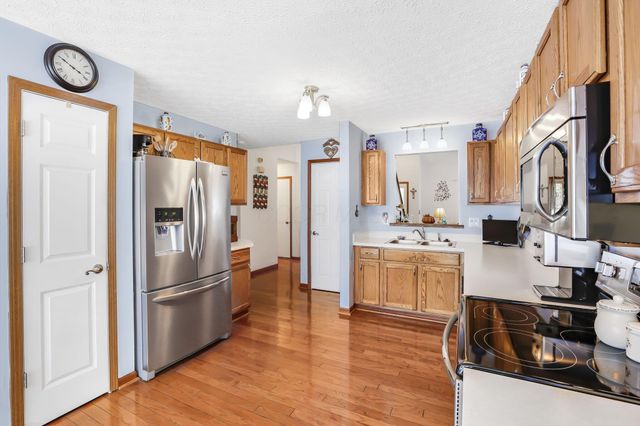 6324 Rossmore Lane, Canal Winchester, OH 43110