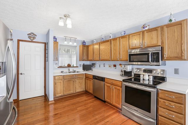 6324 Rossmore Lane, Canal Winchester, OH 43110