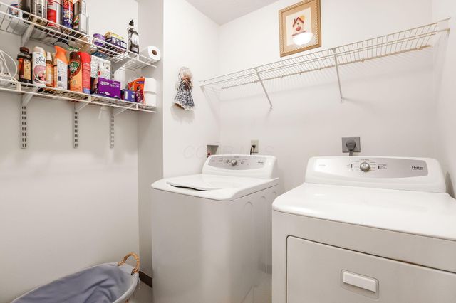 6324 Rossmore Lane, Canal Winchester, OH 43110