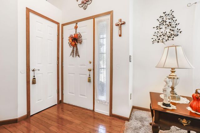 6324 Rossmore Lane, Canal Winchester, OH 43110