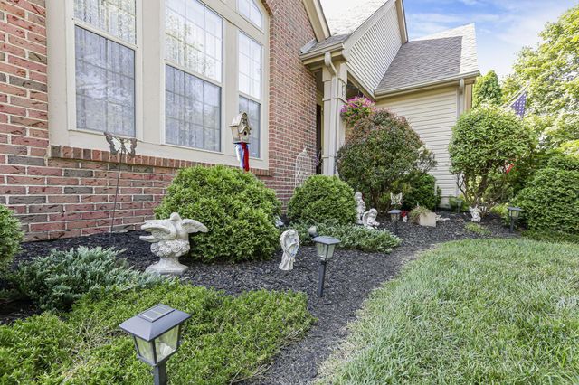 6324 Rossmore Lane, Canal Winchester, OH 43110