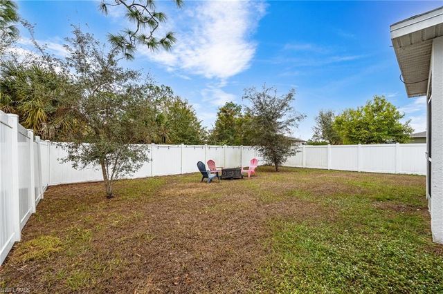 5014 Dania CIR, Labelle, FL 33935