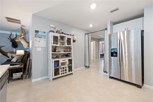 5014 Dania CIR, Labelle, FL 33935