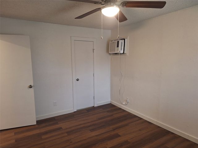 111 E Rogers Street 7, Arlington, TX 76011