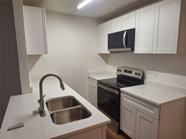 111 E Rogers Street 7, Arlington, TX 76011