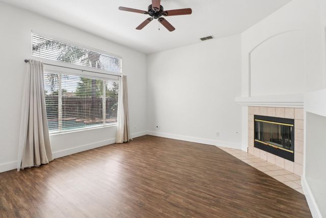 10064 Oglethorpe Way, Elk Grove, CA 95624