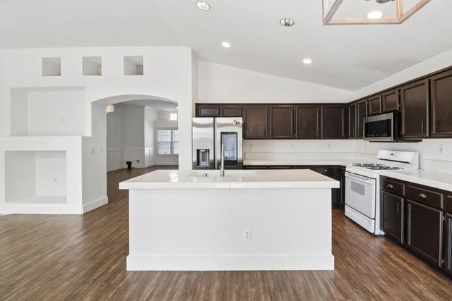 10064 Oglethorpe Way, Elk Grove, CA 95624