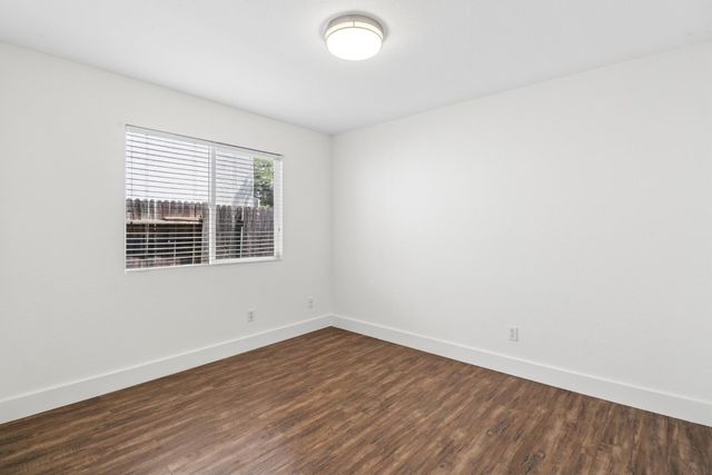 10064 Oglethorpe Way, Elk Grove, CA 95624