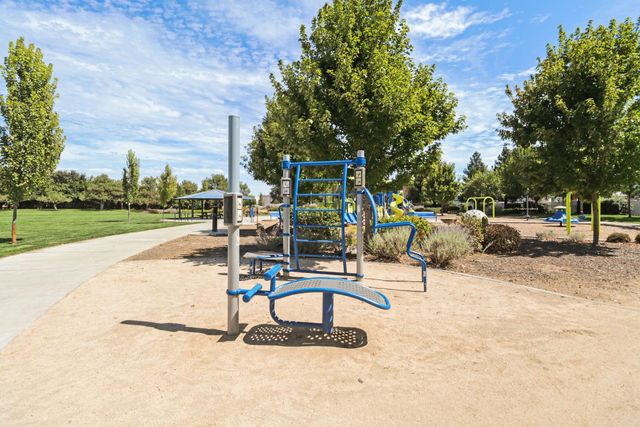 10064 Oglethorpe Way, Elk Grove, CA 95624