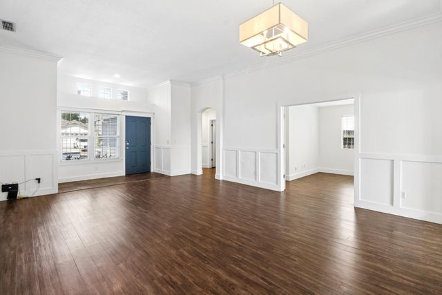 10064 Oglethorpe Way, Elk Grove, CA 95624