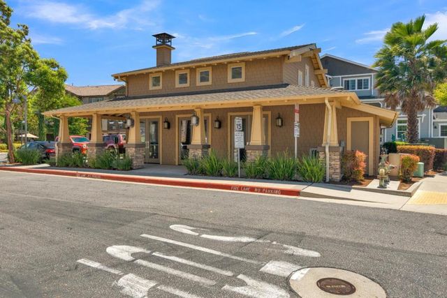 842 Tarragon Lane 1203, San Luis Obispo, CA 93401