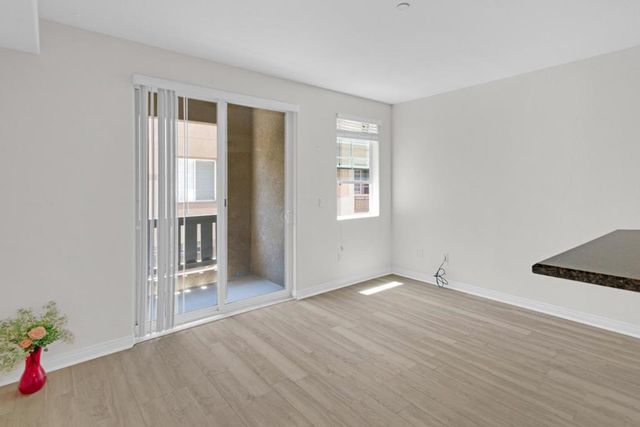 842 Tarragon Lane 1203, San Luis Obispo, CA 93401