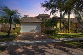 2082 Grey Falcon Circle SW, Vero Beach, FL 32962