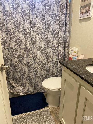 318 Nita Lane, Bakersfield, CA 93308