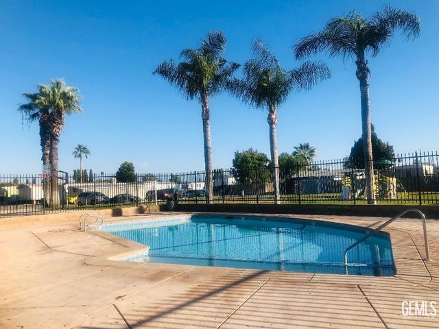 318 Nita Lane, Bakersfield, CA 93308