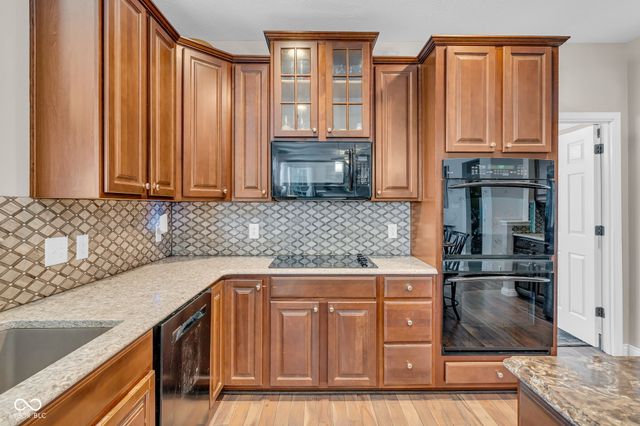 5766 Somerset Boulevard, Bargersville, IN 46106