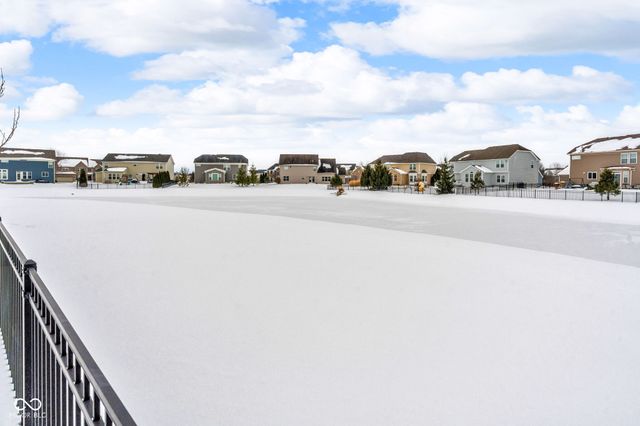 5766 Somerset Boulevard, Bargersville, IN 46106