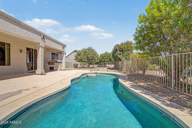 15815 W WILDFLOWER Drive, Surprise, AZ 85374