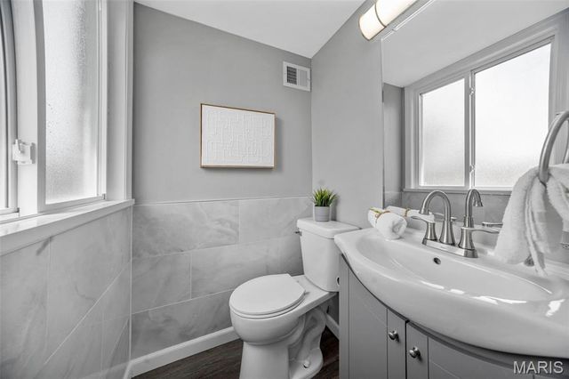 12270 Winterset Drive, Florissant, MO 63033