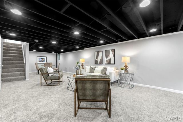 12270 Winterset Drive, Florissant, MO 63033