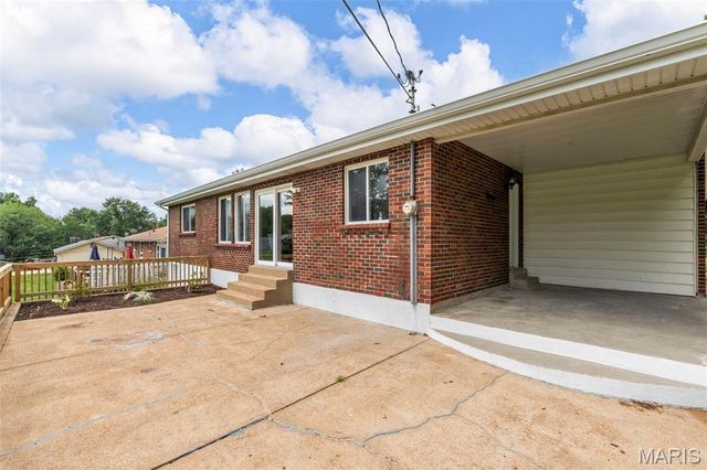 12270 Winterset Drive, Florissant, MO 63033