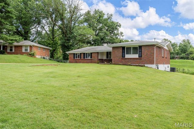 12270 Winterset Drive, Florissant, MO 63033