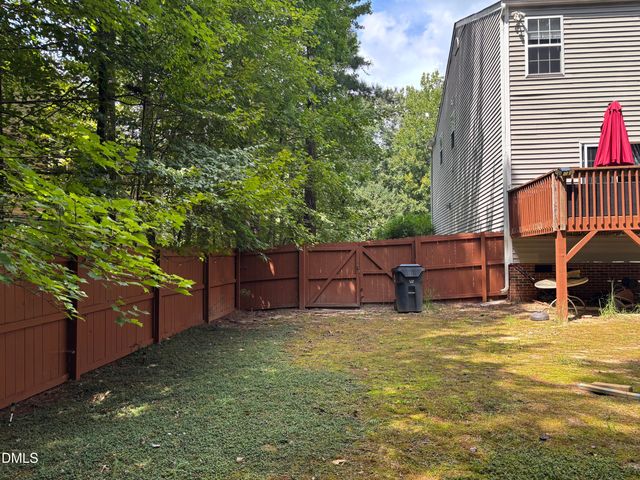 166 River Hills Drive, Clayton, NC 27527