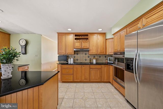 4930 BRAMHOPE LN, Ellicott City, MD 21043
