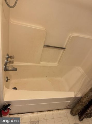 433 LA CASCATA TNHS, Clementon, NJ 08021