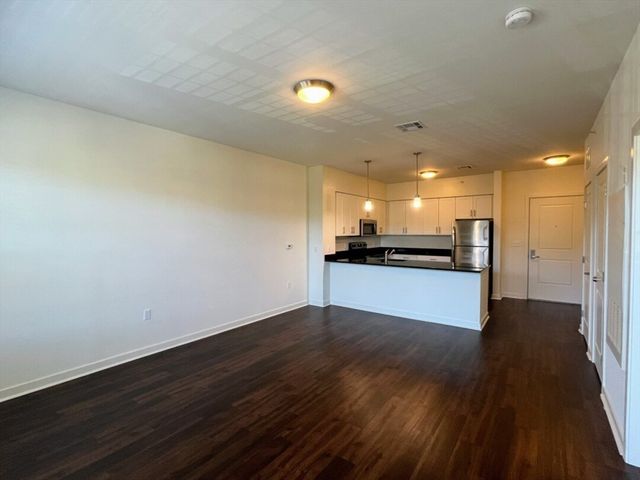 1 Paddock Lane 4303, Boxborough, MA 01719
