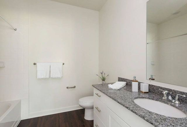1 Paddock Lane 4303, Boxborough, MA 01719
