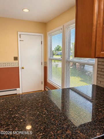 22 Biabou Drive, Toms River, NJ 08757