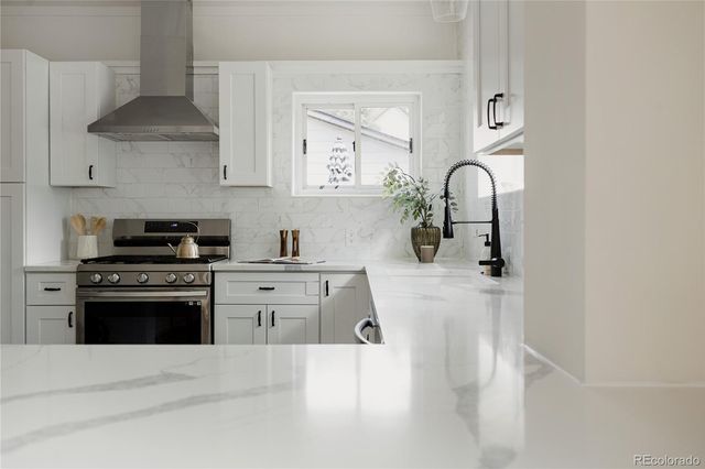 2614 N Marion Street, Denver, CO 80205