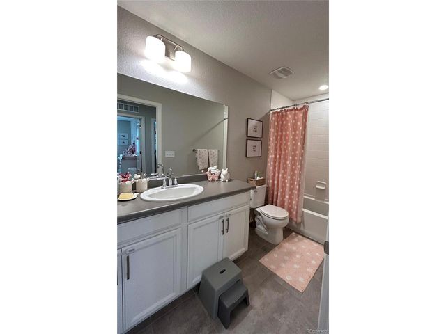 12901 Crane River Dr, Longmont, CO 80504