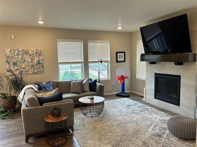 12901 Crane River Dr, Longmont, CO 80504