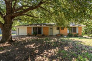 504 Redbud Street, Caldwell, TX 77836