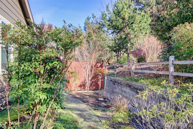 1990 Fraser Avenue, Mount Vernon, WA 98274