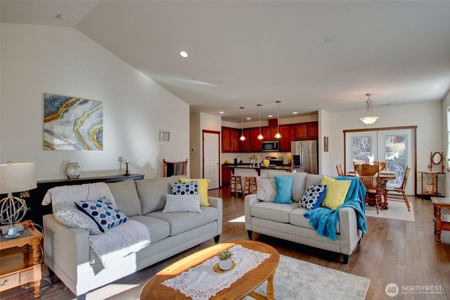 1990 Fraser Avenue, Mount Vernon, WA 98274