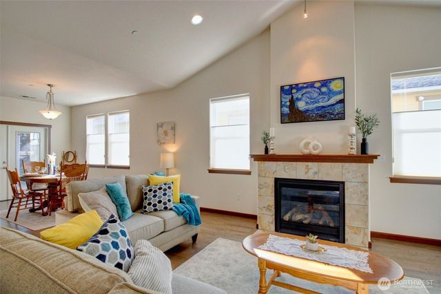 1990 Fraser Avenue, Mount Vernon, WA 98274