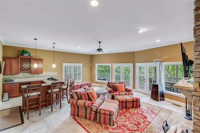 289 Chestatee View Drive, Dawsonville, GA 30534