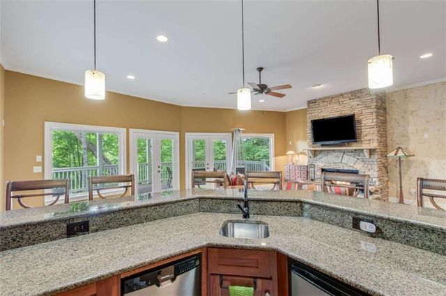 289 Chestatee View Drive, Dawsonville, GA 30534