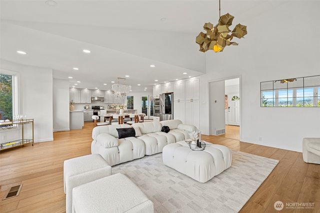 4526 164th Court NE, Redmond, WA 98052