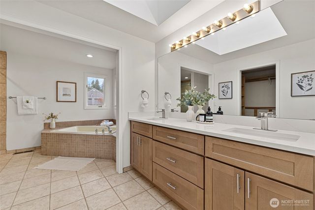 4526 164th Court NE, Redmond, WA 98052