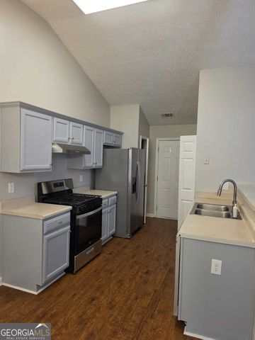 1865 Neighborhood Walk, Mcdonough, GA 30252