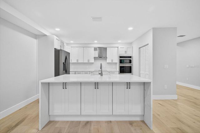 4308 W IOWA AVENUE, Tampa, FL 33616