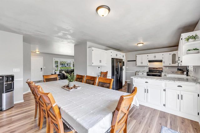 2658 GREENBRIER ROAD, Green Bay, WI 54311